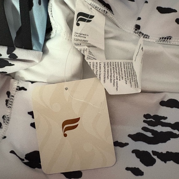 Fabletics Monochrome Patterned PowerHold Leggings - Picture 10 of 11